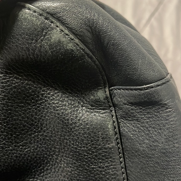 Used authentic Tory Burch purse . - Picture 9 of 9